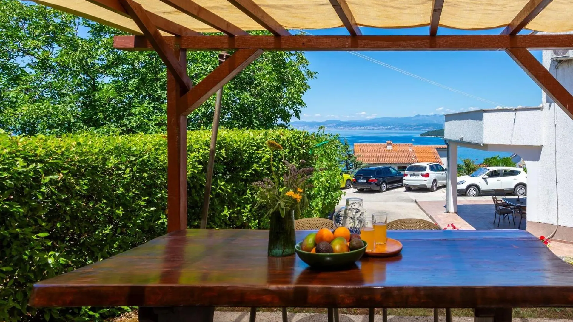 Apartment Anivija Njivice Kroatië
